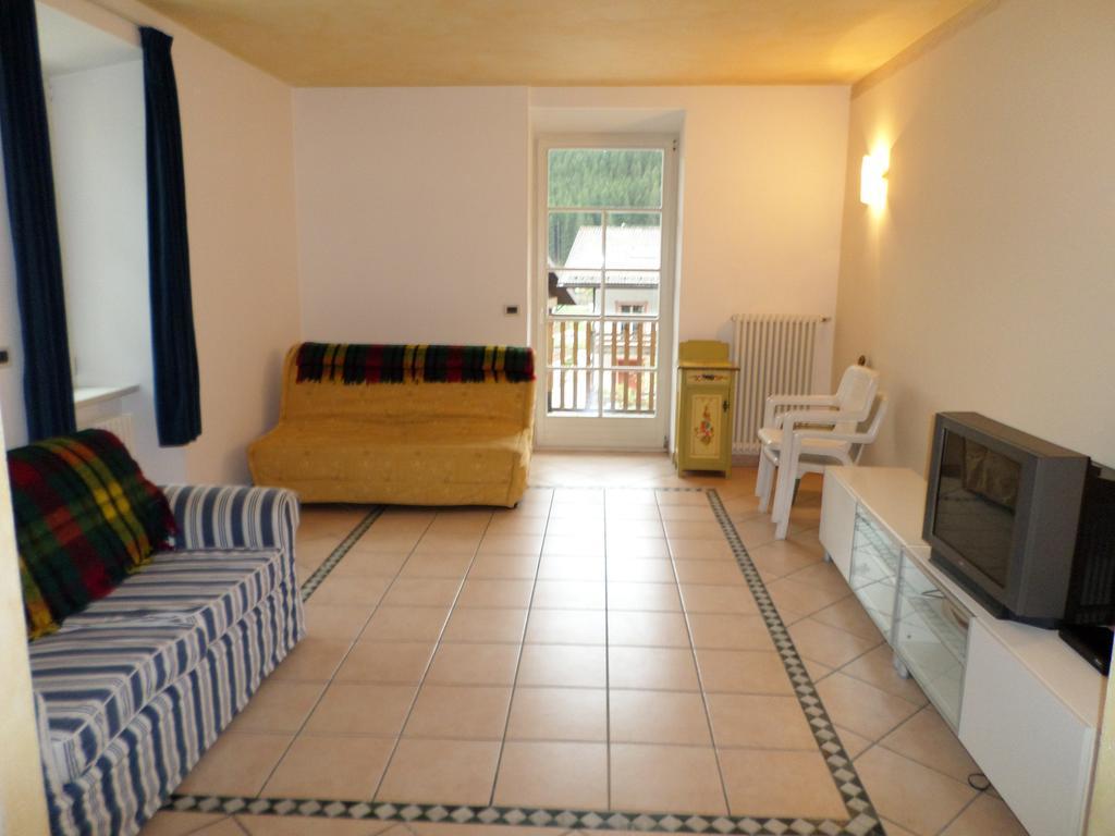 Ferienwohnung San Cristoforo Canazei Zimmer foto